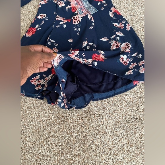 Miami Floral Romper Size Small NWT - Picture 4 of 8